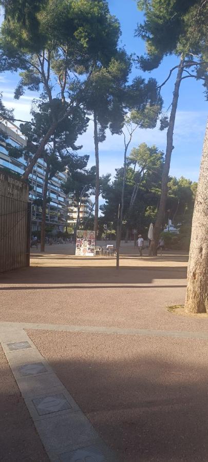 Chez Chantal 3 Chambres Au Centre Touristique De Salou Avec Garage ภายนอก รูปภาพ