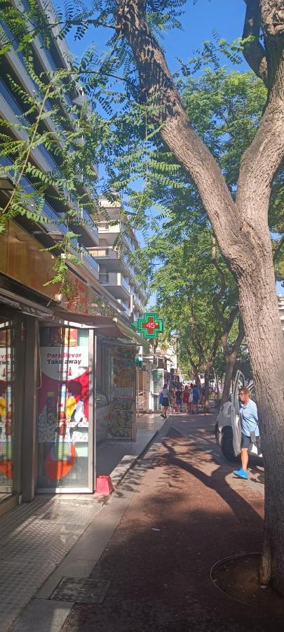 Chez Chantal 3 Chambres Au Centre Touristique De Salou Avec Garage ภายนอก รูปภาพ