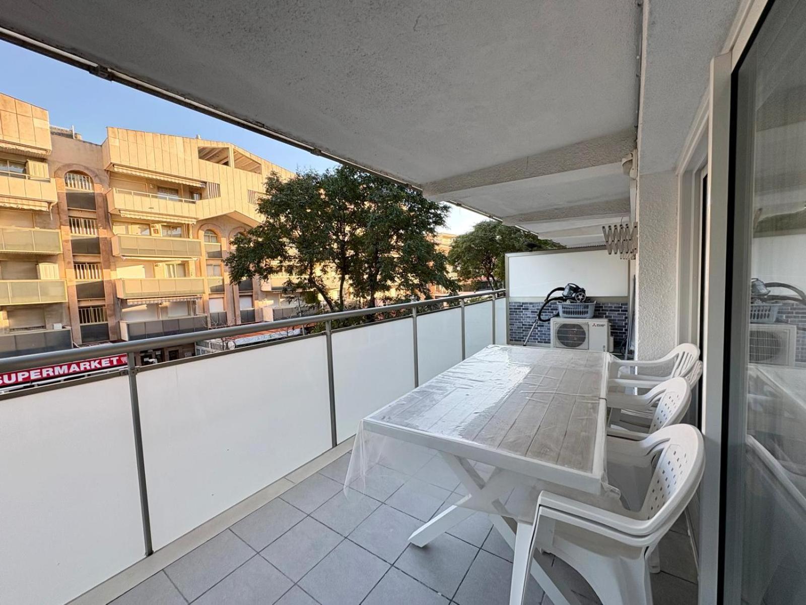 Chez Chantal 3 Chambres Au Centre Touristique De Salou Avec Garage ภายนอก รูปภาพ